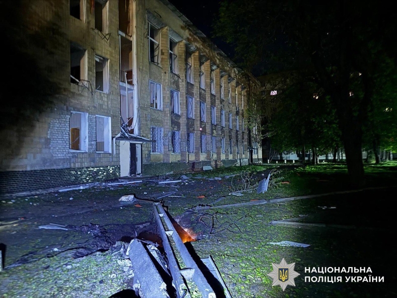 Десятки будинків зруйновано, є&nbsp;поранені діти: що&nbsp;відомо про наслідки атаки по&nbsp;Україні (фото)