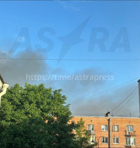 Після «візиту» українських безпілотників пожежі у Краснодарському краї, Кронштадті, окупованому Маріуполі (відео)